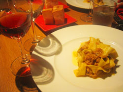 パッパルデッレ　ウサギのラグーソース